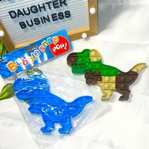 Bubble Snap Pop Set of 2, Stress Relieving Dinosaurs